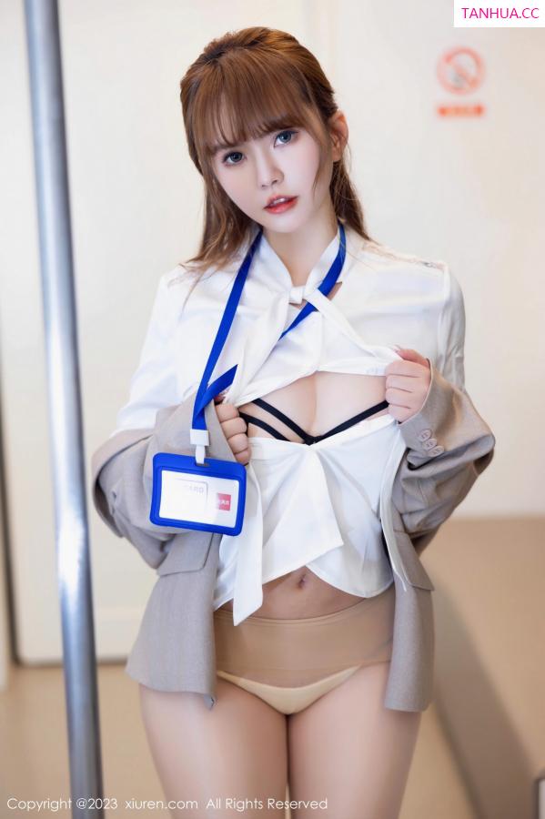 张思允  [XiuRen]高清写真图 2023.07.13 No.7073 张思允Nice Ol职业装第32张图片